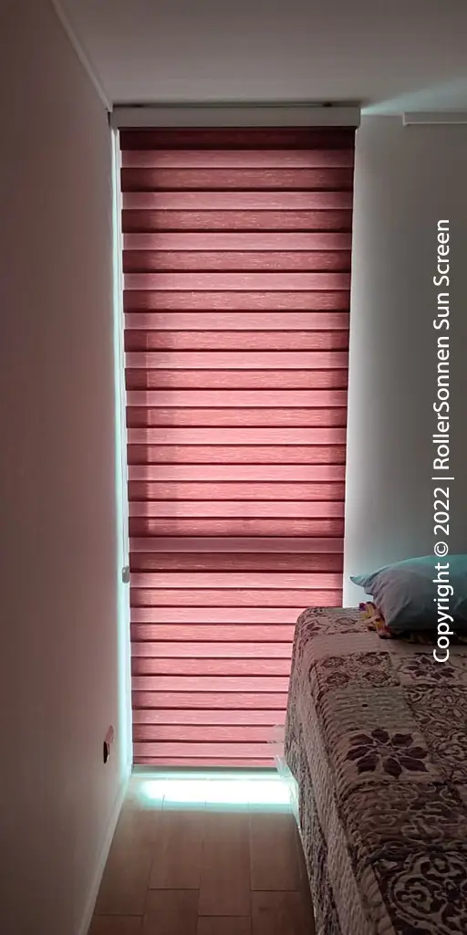 Primer plano de la textura de una tela para cortina Duo Jaspeada, mostrando el detalle del tejido.